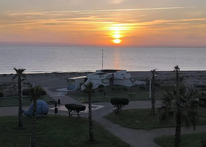Entierement Renove En Bord De Avec Vue Imprenable Et Parking Prive Διαμέρισμα